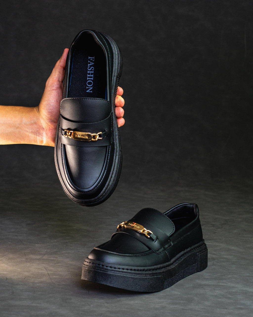 RoyalStep™ – Mocasines Clásicos con Detalle Metálico - Pedidos On Request